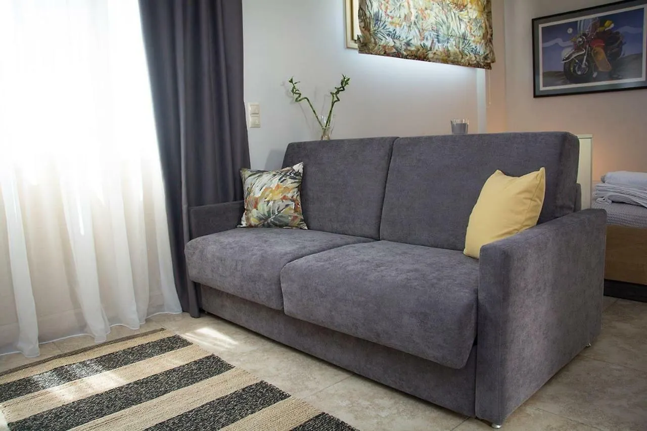 Quiet Urban Studio With Private Backyard Θεσσαλονίκη 0*,  Ελλάδα